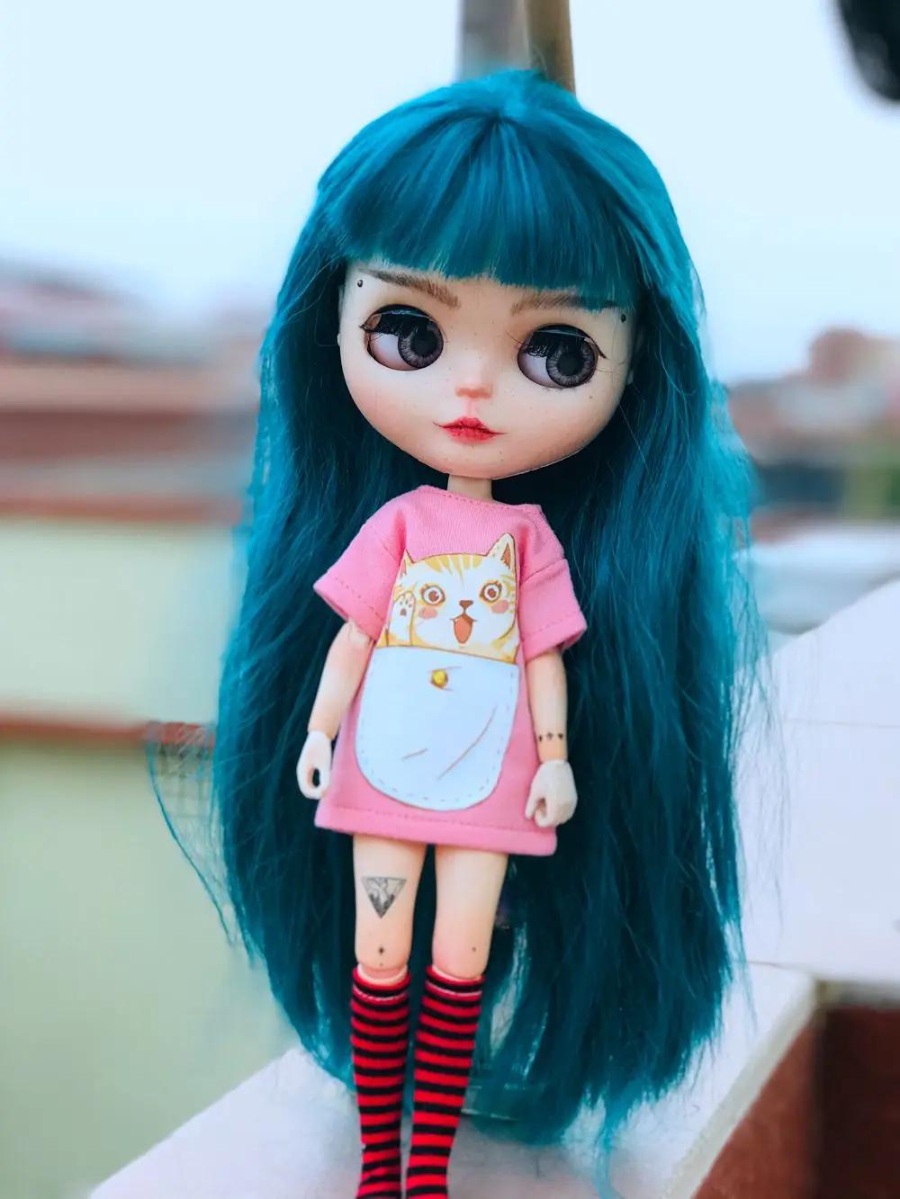 Vêtements Blyth mignons, T-Shirt court imprimé à motif de chat + chaussettes hautes à rayures noires