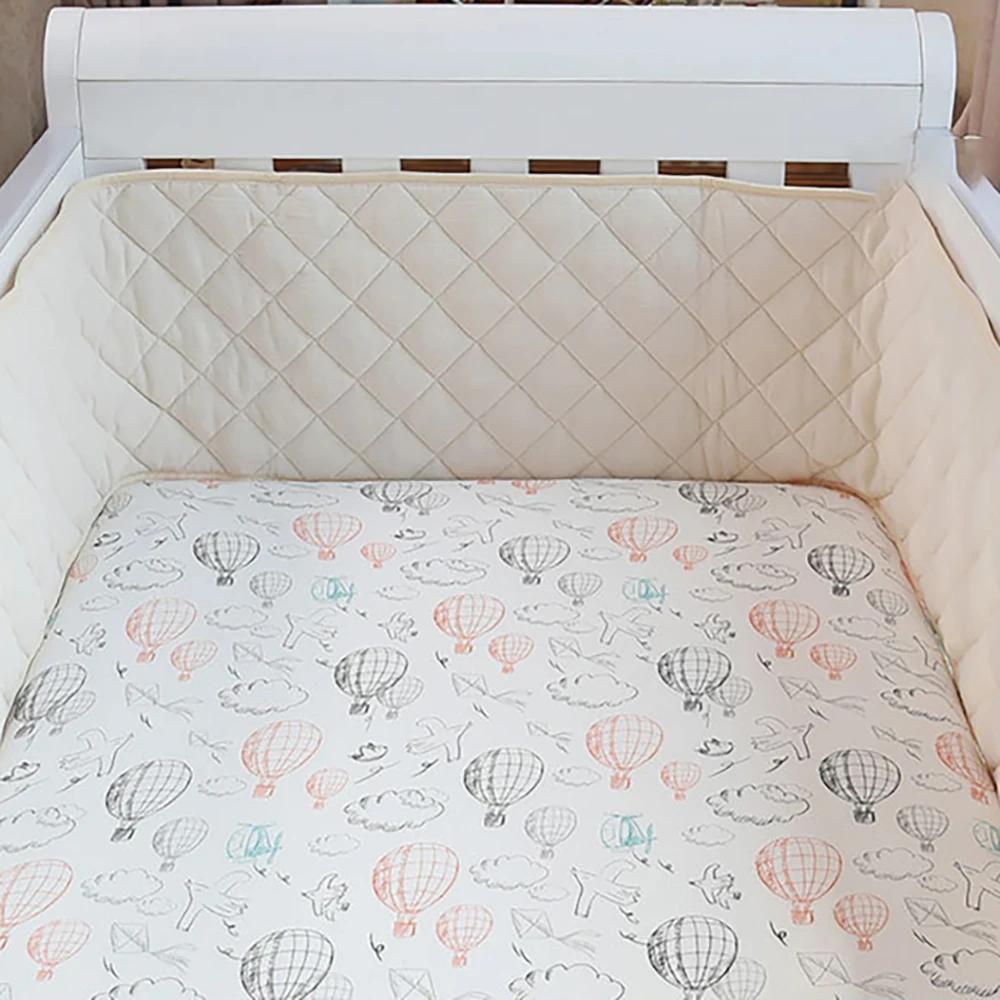Pare-chocs dans le berceau crêpe Plaid une pièce berceau coussin bébé lit barre Protection Beige cot