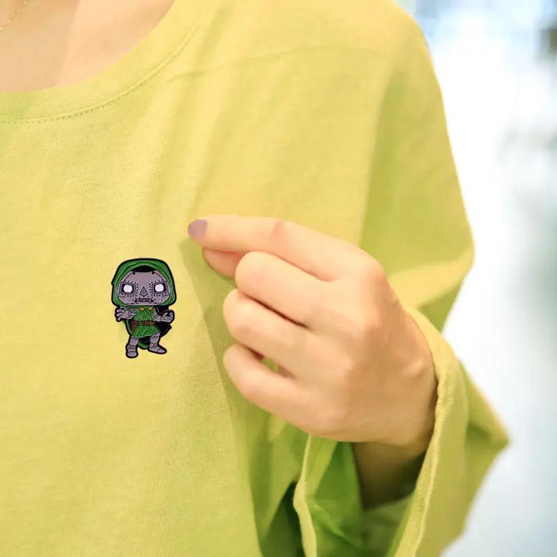 Broche de masque MF DOOM, broche d'art Hip Hop, Badge de dessin animé