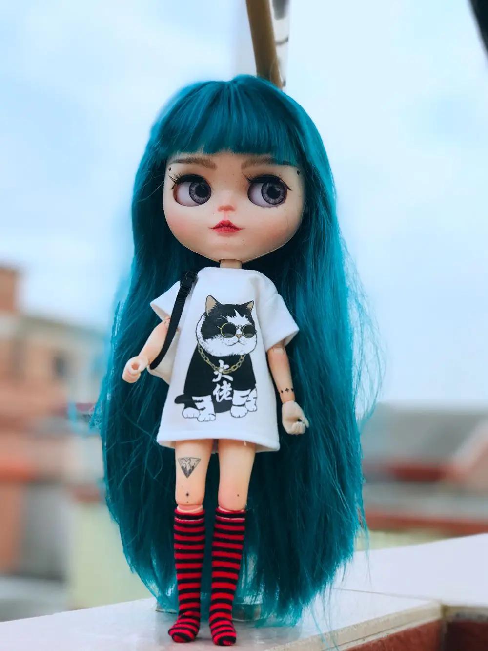 Vêtements Blyth mignons, T-Shirt court imprimé à motif de chat + chaussettes hautes à rayures noires