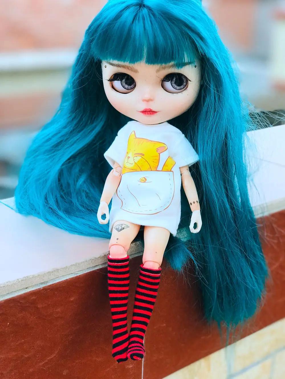 Vêtements Blyth mignons, T-Shirt court imprimé à motif de chat + chaussettes hautes à rayures noires