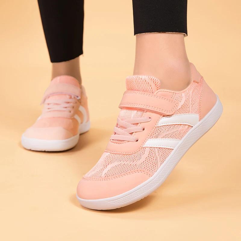 Nouveau modèle de chaussures de sport pour jeunes, chaussures à large ouverture, adaptées aux enfant
