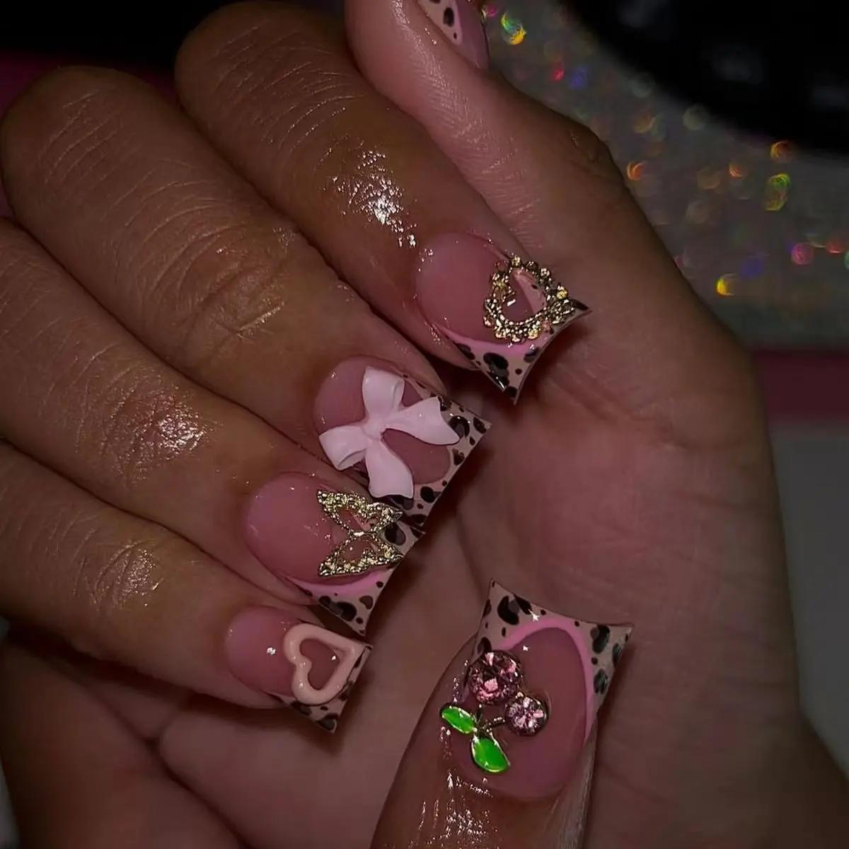 24 pièces nu rose doux faux ongles court bec de canard imprimé léopard français faux ongles avec nœu