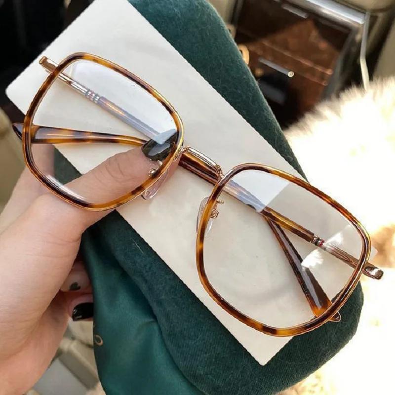 Hommes Et Femmes Rétro Mode Carré Anti Lumière Bleue Lunettes D'ordinateur Lecture Et Jouer À Protég