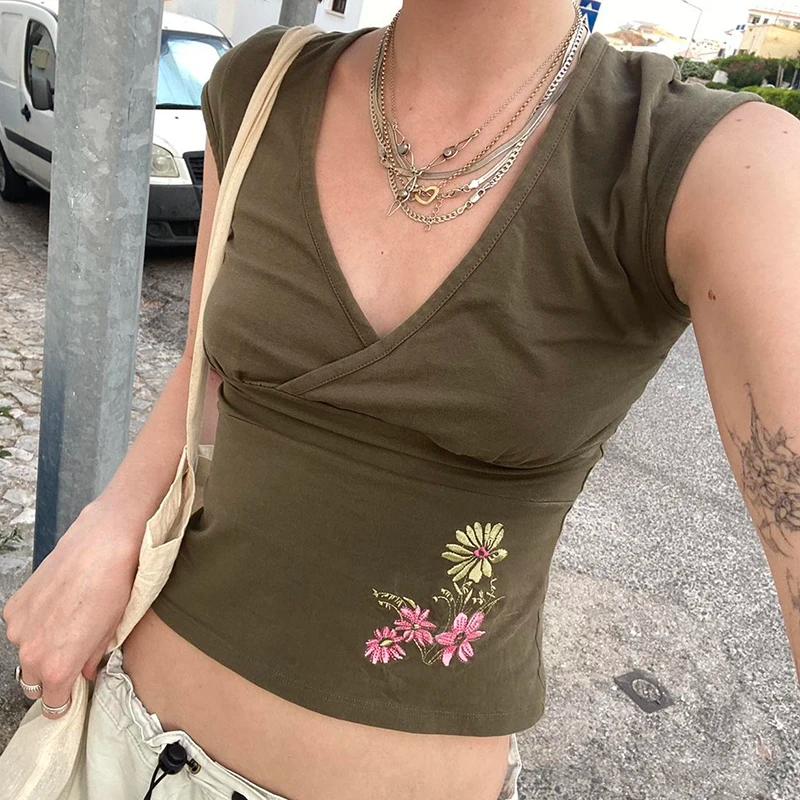 SUCHCUTE rétro Geen broderie florale col en V manches hauts Y2k femmes mince T-shirt Chic Streetwear