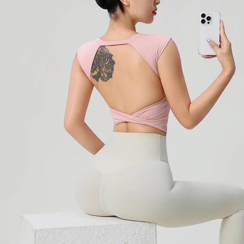 Haut de sport dos nu femme avec coussinets intégrés - T-shirt yoga fitness danse manches courtes confortable