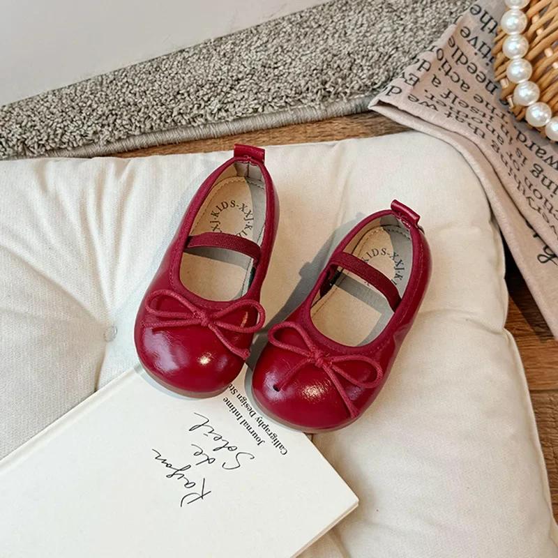 Petites chaussures en cuir pour enfants, semelle souple, nœud antidérapant, chaussures simples princ