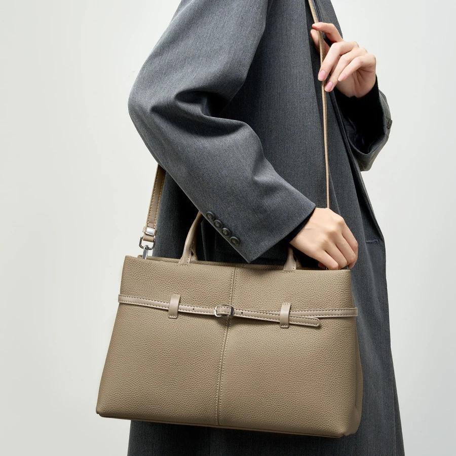 Sacs pour femmes 2025 en cuir véritable grande capacité bureau déplacement concepteur inspiré fourre