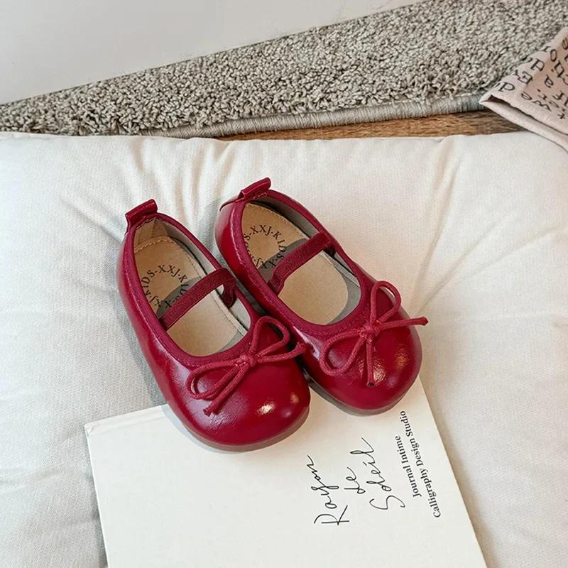 Petites chaussures en cuir pour enfants, semelle souple, nœud antidérapant, chaussures simples princ