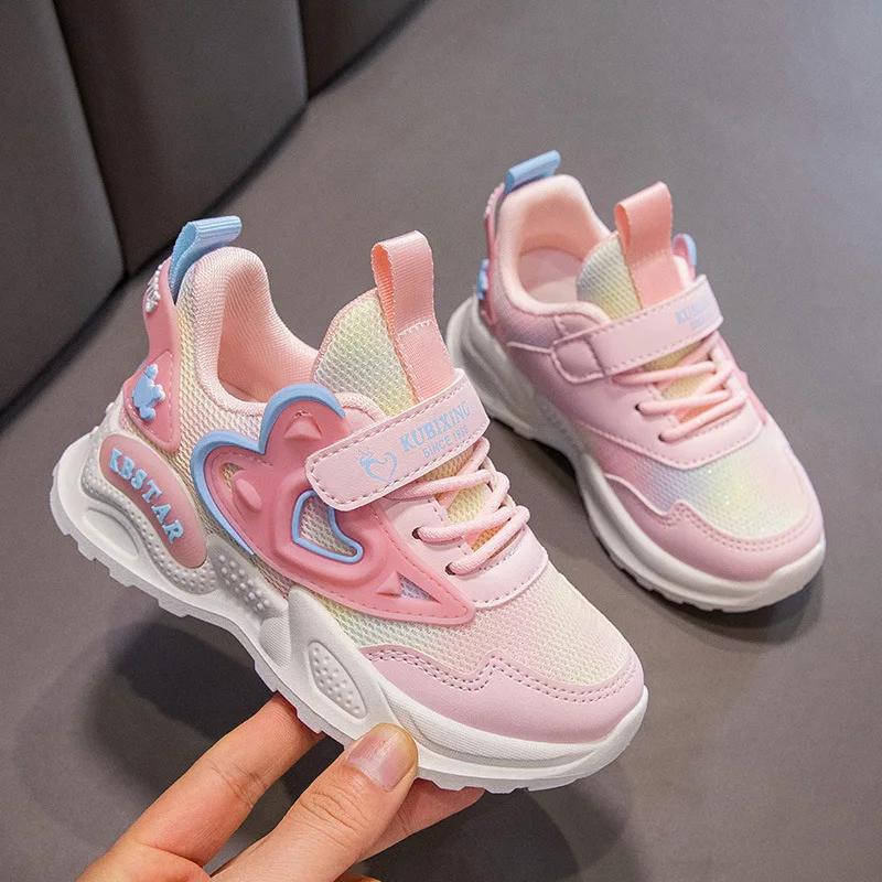 Chaussures de sport pour filles 2026 – Baskets roses respirantes en maille avec motif cœur, adorable