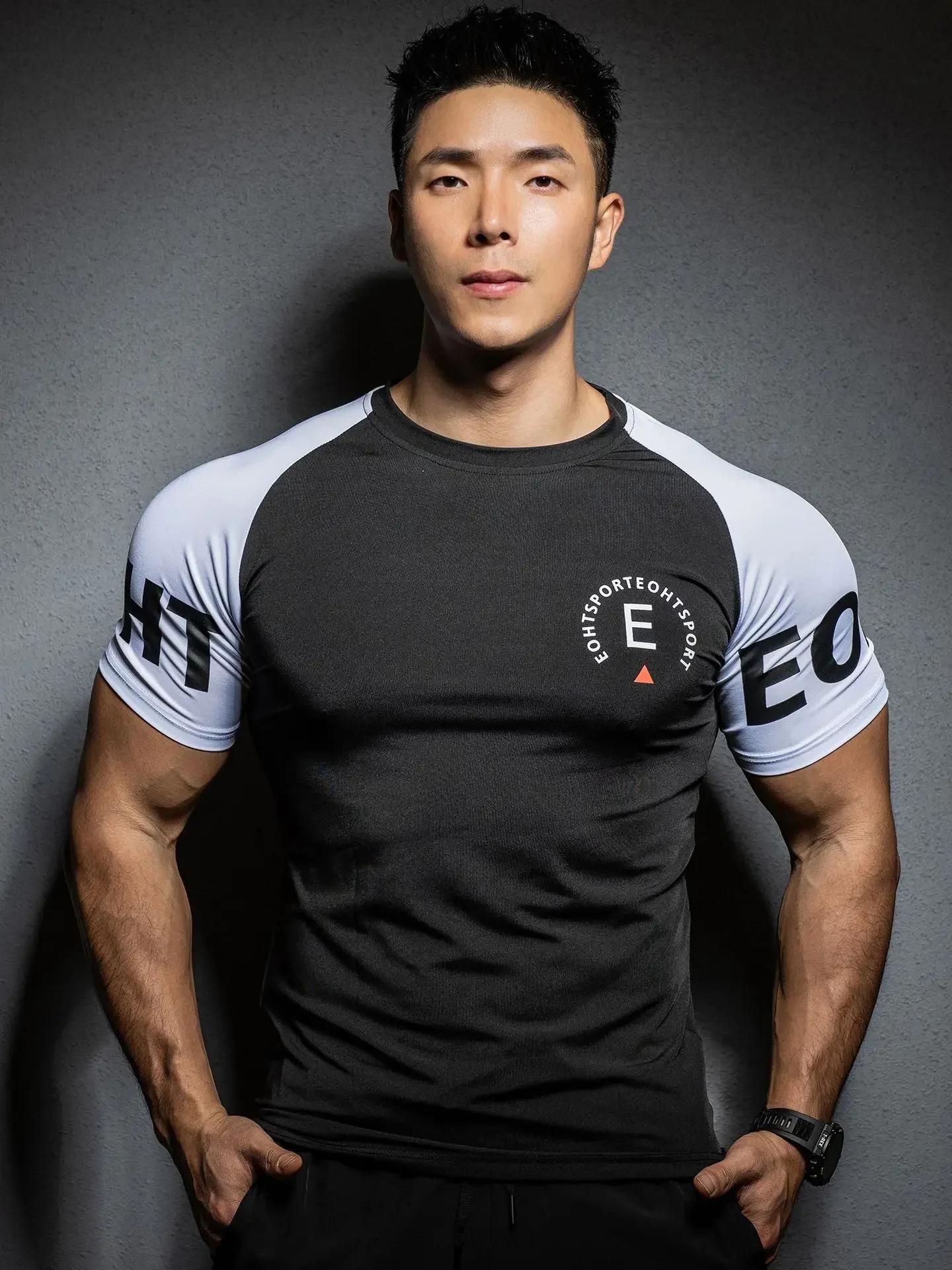 Gymnases d'été t-shirt hommes musculation Fitness séchage rapide à manches courtes t-shirt t-shirts 