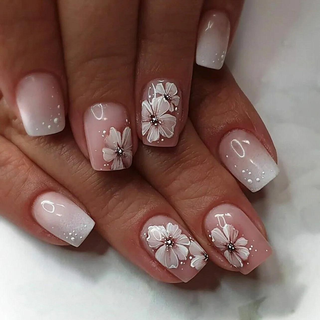 Faux ongles français dégradés, doux et frais, avec fleurs violettes, Design court et carré, à pressi
