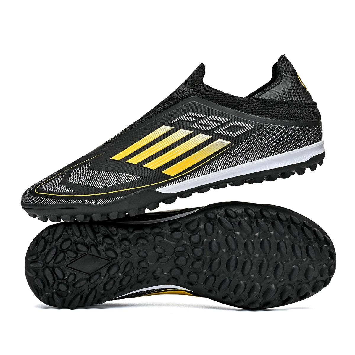 Les chaussures de football pour hommes de sport avec des clous cassés TF offrent une poignée super f
