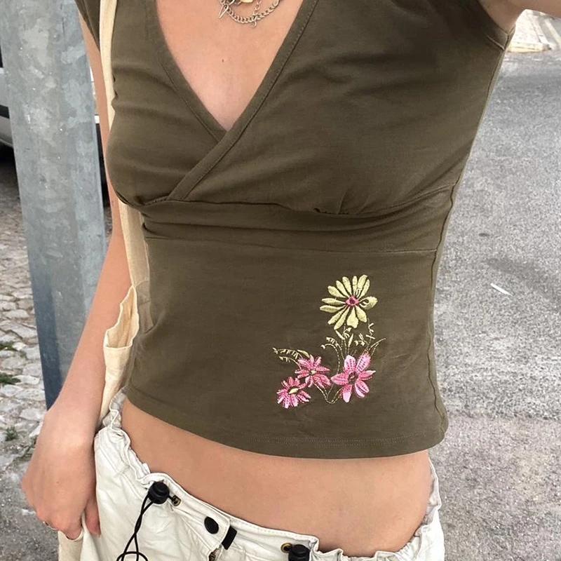 SUCHCUTE rétro Geen broderie florale col en V manches hauts Y2k femmes mince T-shirt Chic Streetwear