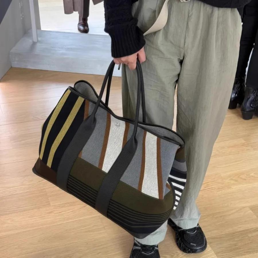 Sac fourre-tout de transport de grande capacité à rayures contrastées, sac de niche haut de gamme po