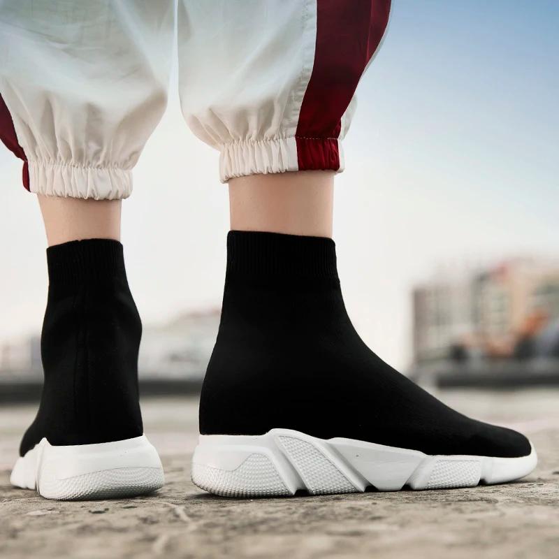 Chaussettes noires classiques sans lacet - Confort optimal pour course et baskets décontractées