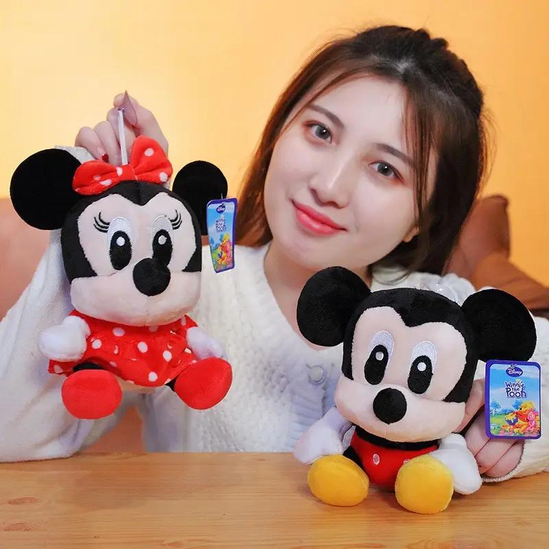 Dessin animé en peluche broche Winnie l'ourson Mickey Minnie tigrou cochon court peluche poupée poup