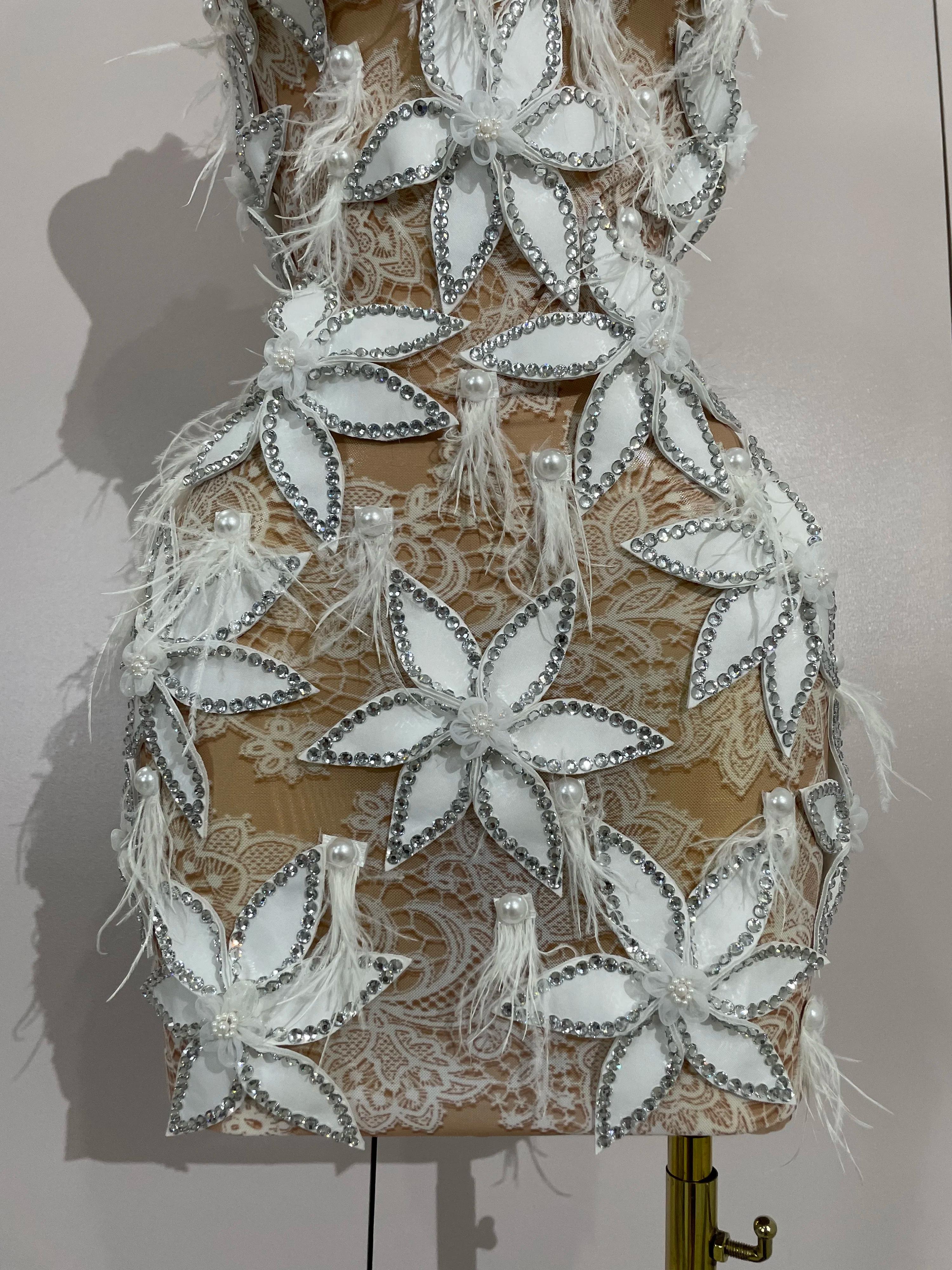 Sexy brillant diamant fleurs plumes blanc Transparent Slip robe courte soirée bal célébrer anniversa