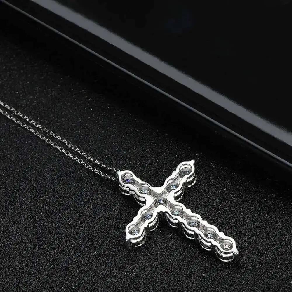 Pendentif croix Moissanite complet, chaîne originale en argent Sterling plaqué or blanc, collier fin
