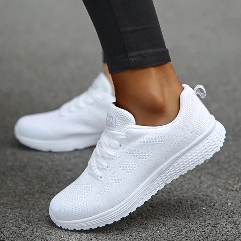 Baskets femme 2024 nouvelle mode respirant couleur unie marche baskets femmes maille tissu à lacets 