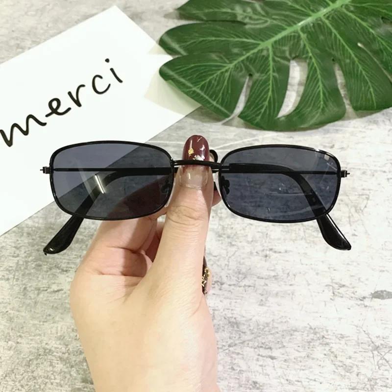 Lunettes de soleil ovales rétro pour femmes, rectangulaires en métal, classiques, bonbons, documents