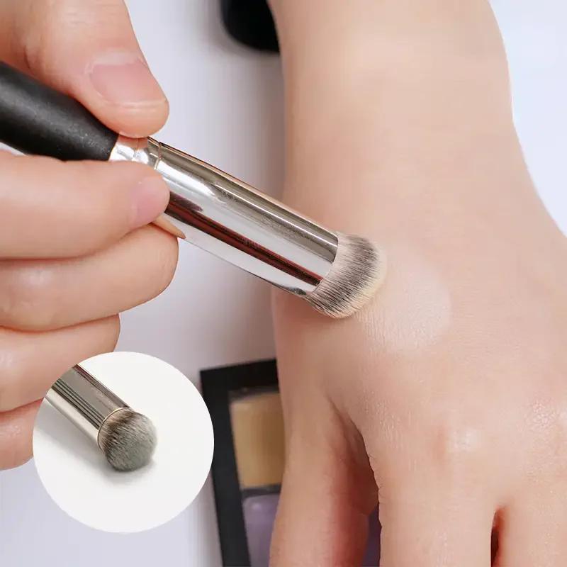 Pinceau correcteur de fond de teint, pinceaux de fard à joues de Contour de qualité supérieure, pinc