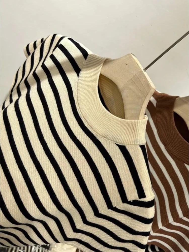 Pull à col roulé rayé pour femme, haut ajusté, chemise à manches courtes, début du printemps et de l