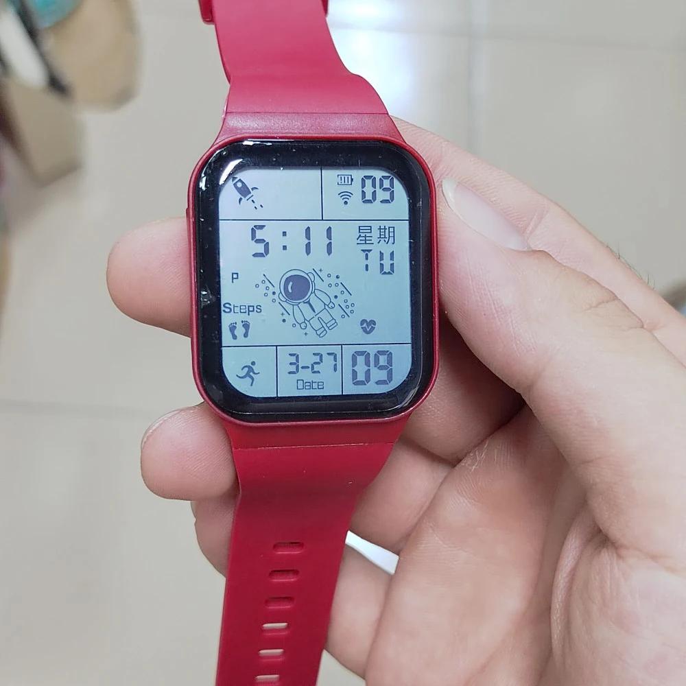 Montres de sport tendance pour hommes et femmes, montres de sport LED étanches, montre multifonction Spaceman, montre-bracelet électronique pour étudiants