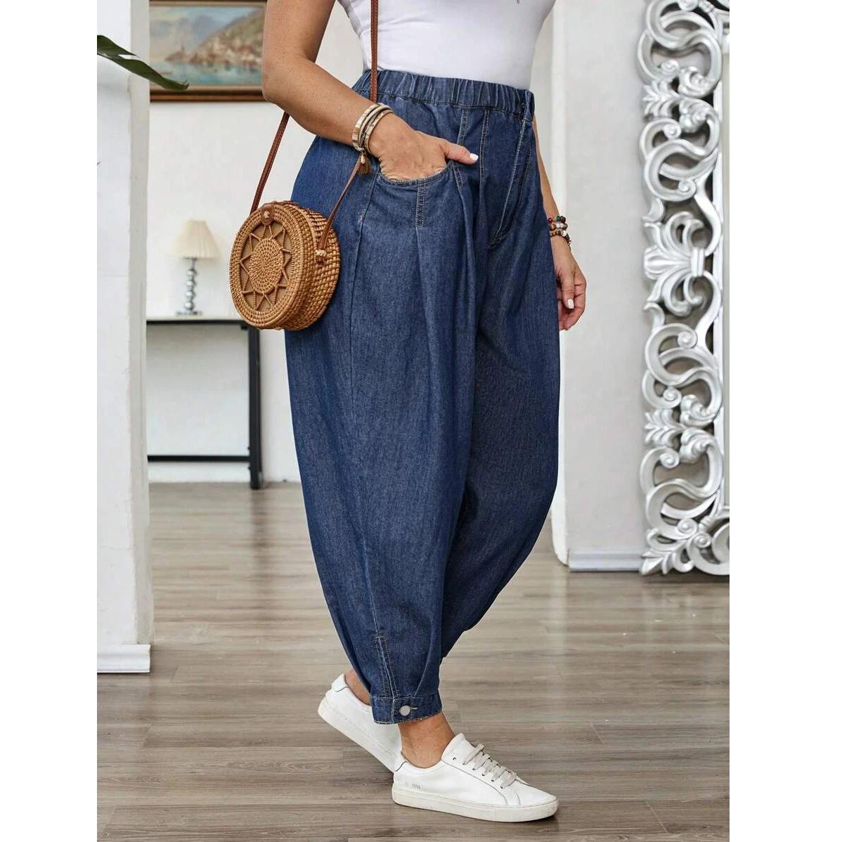 Vêtements pour femmes grandes tailles, jeans pour femmes, nouveau jean évasé à détail boutonné, denim délavé, pantalon polyvalent, mode décontractée
