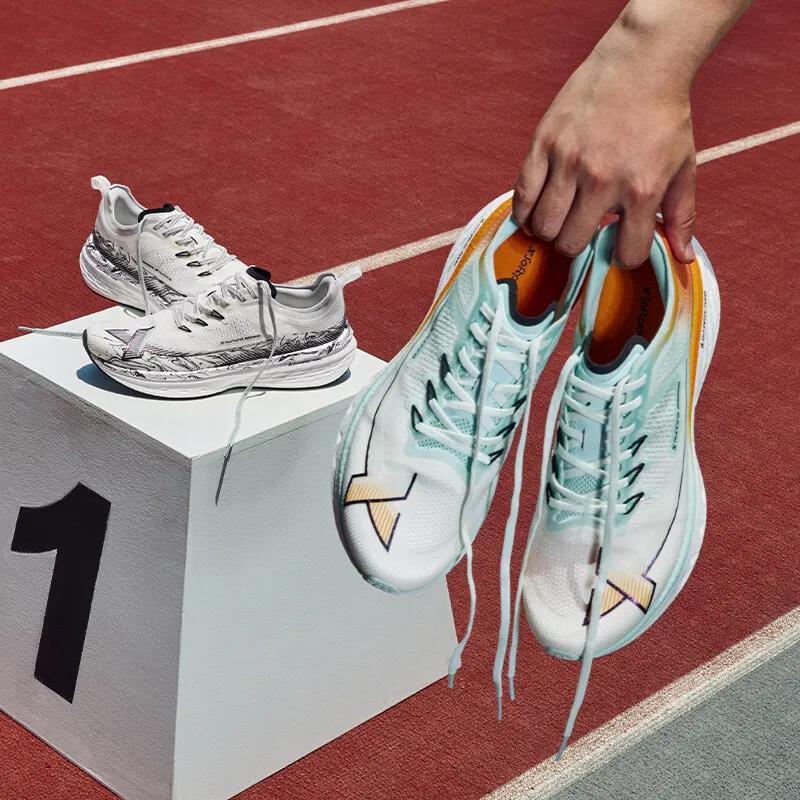 Chaussures de course Xtep pour hommes - Baskets respirantes avec absorption des chocs