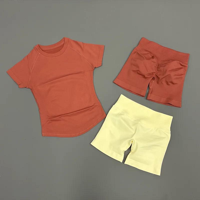 Ensemble de sport 2 pièces pour femme : Haut de yoga sans couture à manches courtes et short