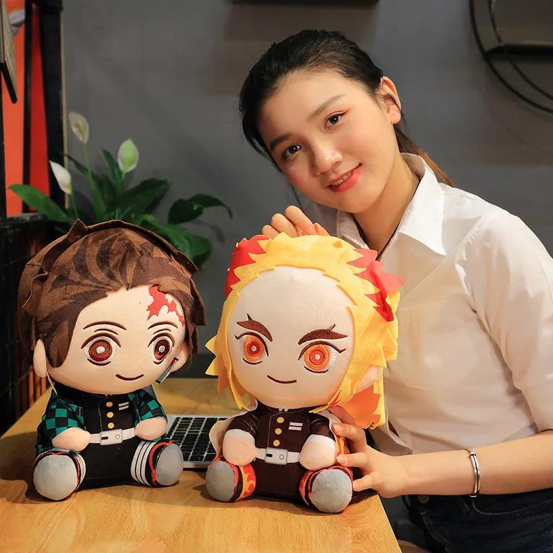 Dessin animé Demon Slayer: Kimetsu No Yaiba Kamado Tanjirou Cosplay poupée oreiller Kawaii jouet en