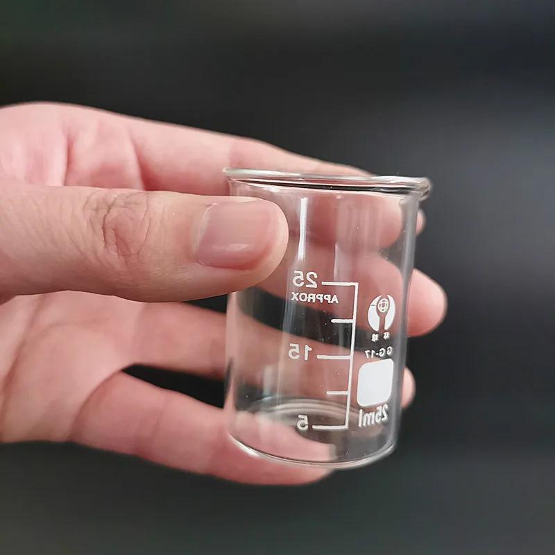 Nouveau 5 ml, 10 ml, 25 ml, 50 ml, 100 ml, 150 ml, 200 ml, 250 ml, 1000 ml bécher en verre Pyrex Bor