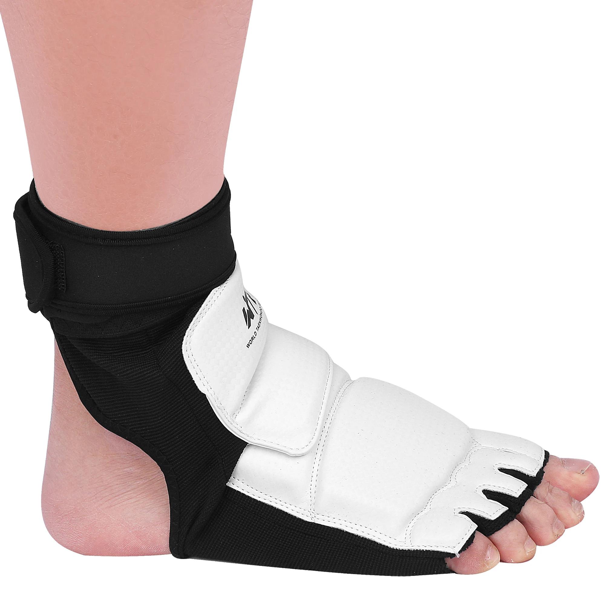 Protecteur pied taekwondo haute qualité KTA compétition officielle combat coups de pied