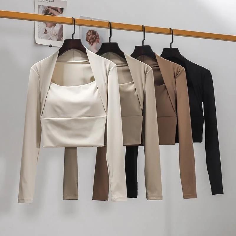 Haut de sport avec coussin de poitrine pour femmes, chemises à manches longues, court et élégant, vê