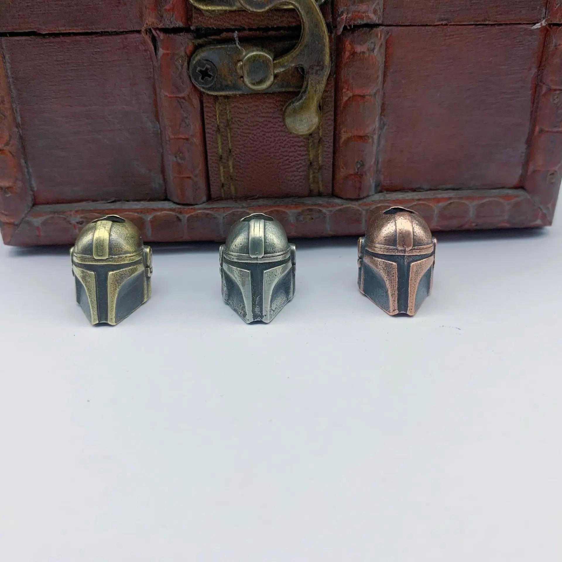 Casque Alien couteau pliant perle paracorde tissé lanière porte-clés pendentifs en laiton bricolage
