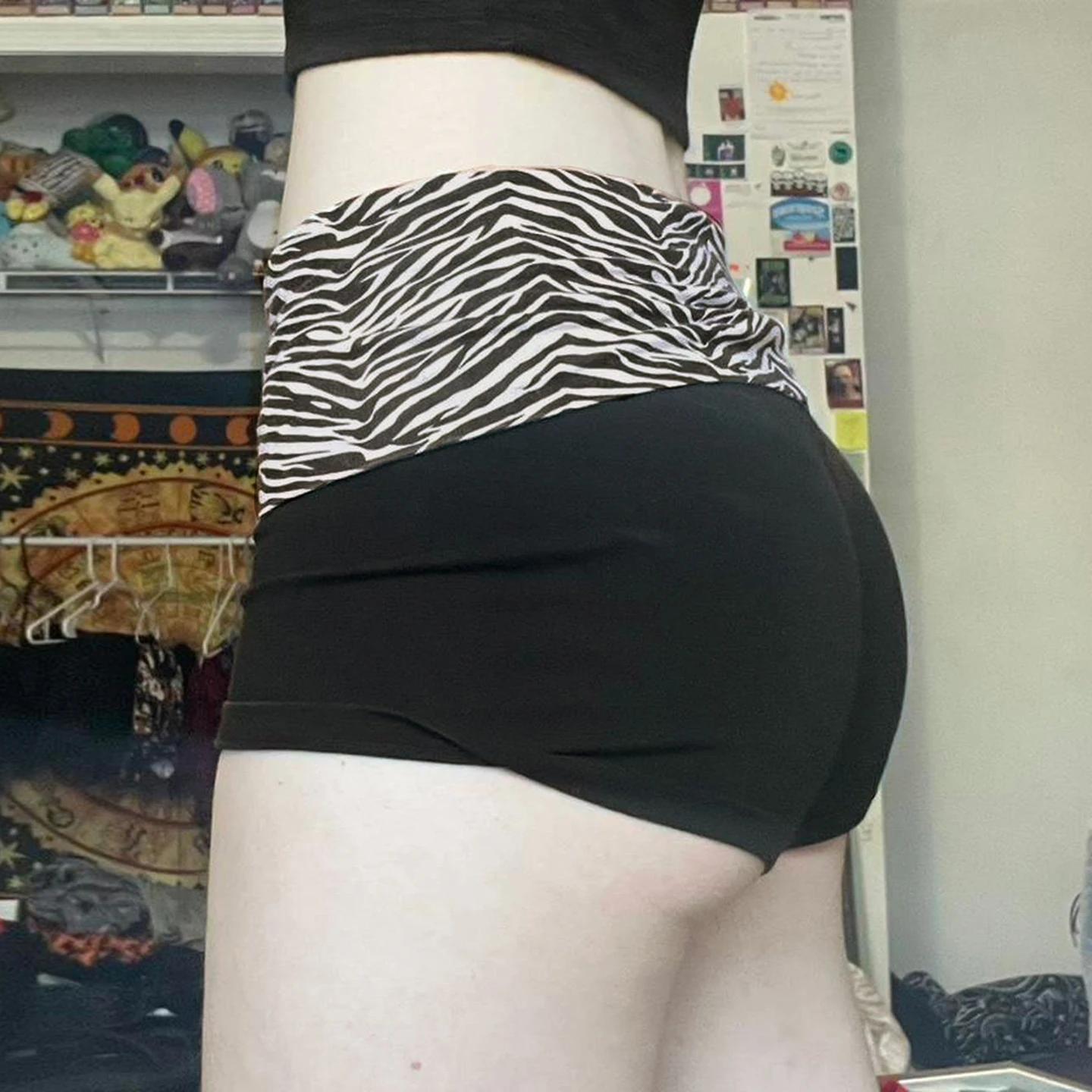 SUCHCUTE décontracté imprimé zèbre élastique Shorts femme maigre taille basse Mini court Y2K Harajuk