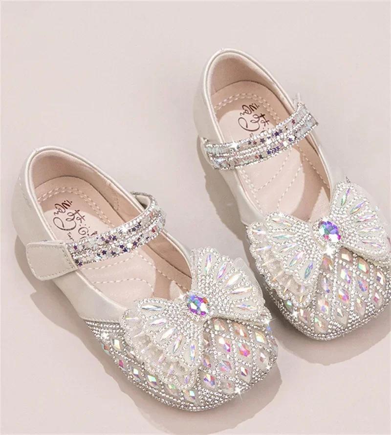Doux bébé filles printemps/été populaire cristal mignon arc plat brillant défilé princesse chaussure