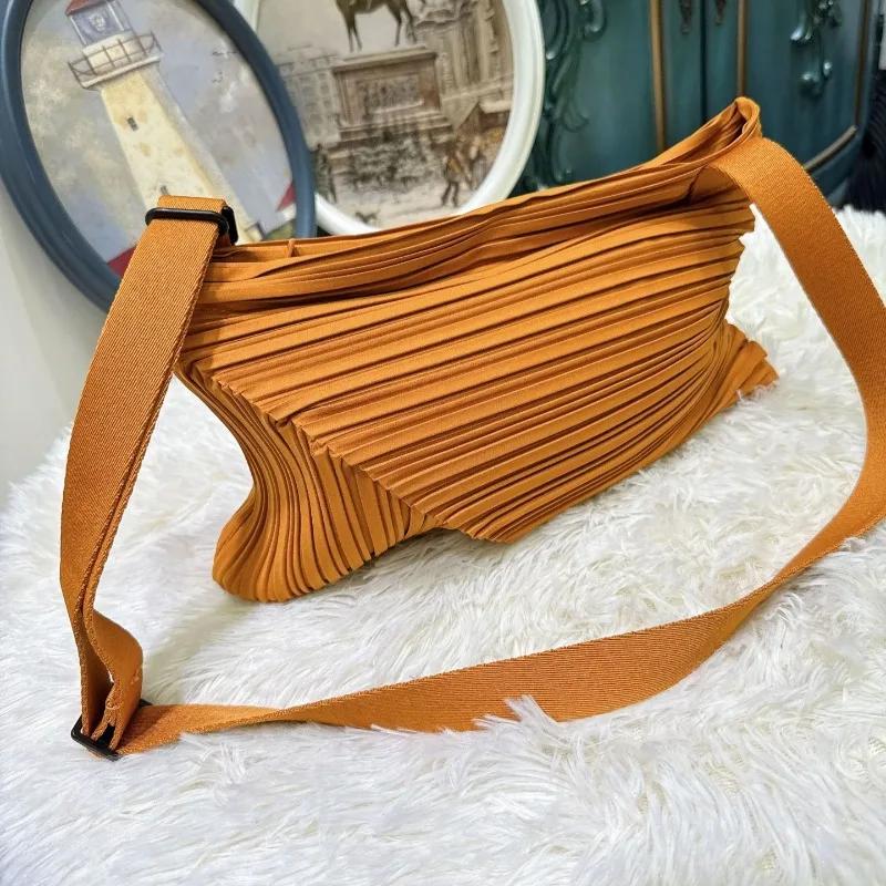Sac à bandoulière pliable Miyake 2026, nouveau sac bouffant type dumpling avec sangle réglable, poch