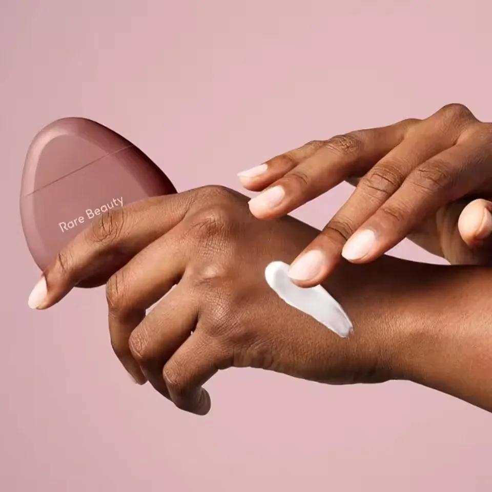 Rare beauté confort Niacinamide crème hydratante pour les mains blanchissant élimination des rides A