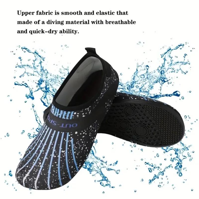 Une paire de chaussures d'eau antidérapantes pour hommes, femmes et enfants, chaussures de plage sou