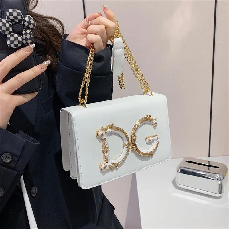 Sac carré de banquet, nouveau sac à bandoulière polyvalent et tendance pour femme avec chaîne