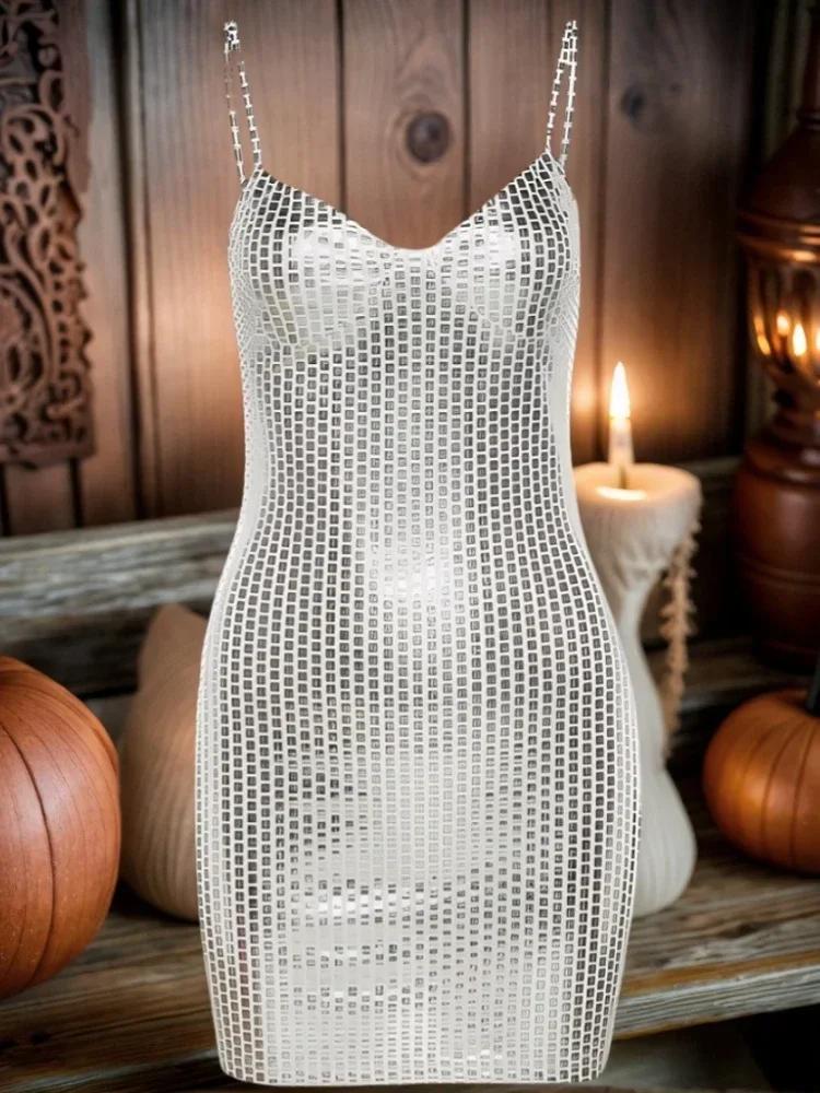 2025 nouveau été Sexy femmes robes boîte de nuit Minis sangle fête robes de soirée dos nu anniversai