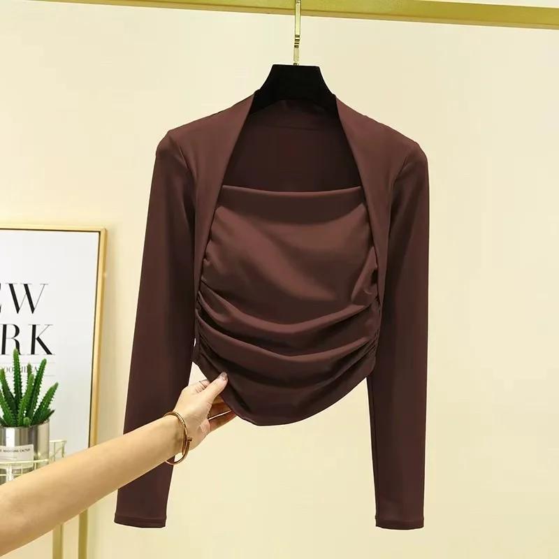 Haut de sport avec coussin de poitrine pour femmes, chemises à manches longues, court et élégant, vê