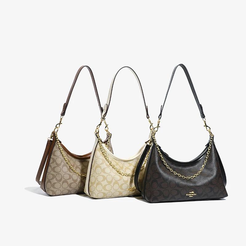Sac à couches de luxe imperméable avec doublure spéciale qui garde les articles au sec et propres pa