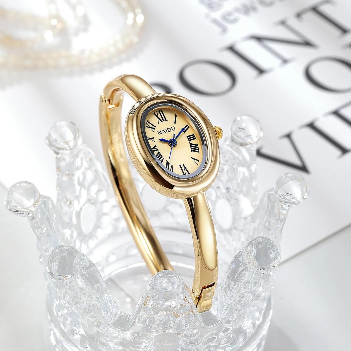 Montre pour femme décontractée, polyvalente, simple et à la mode avec affichage à l'échelle romaine