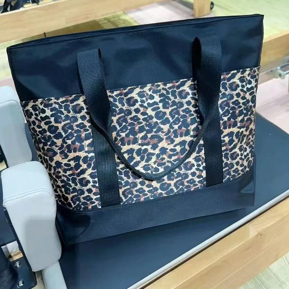 Nouveau sac à main V 2026 : décontracté, classique, élégant, sac à bandoulière pour femme en tissu O