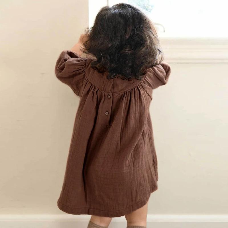 Robe plissée en mousseline de coton à col rond pour filles, nouvelle collection automne 2026, style