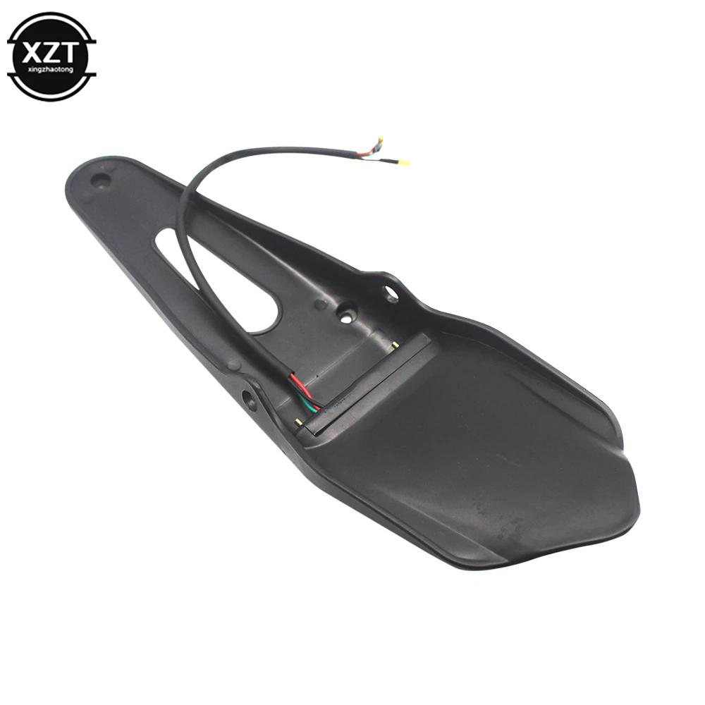 Enquêter arrière LED universel pour moto, feu stop, plaque de planificateur de garde-boue arrière, s