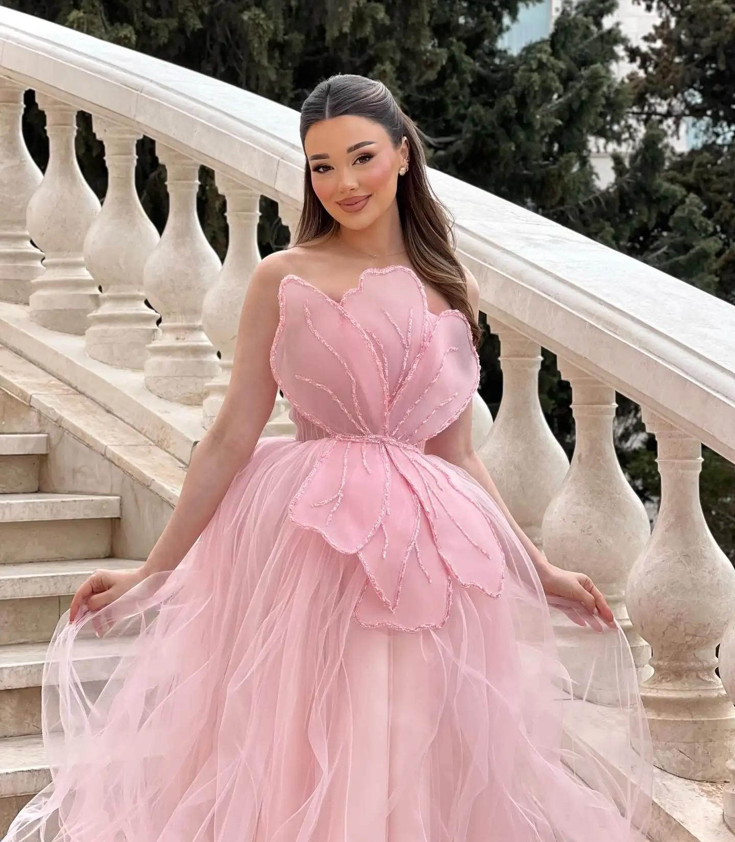 Nouvelle Robe de Bal Rose sans Bretelles à Fleurs, Coupe A-line en Tulle, Robe de Soirée Scintillant